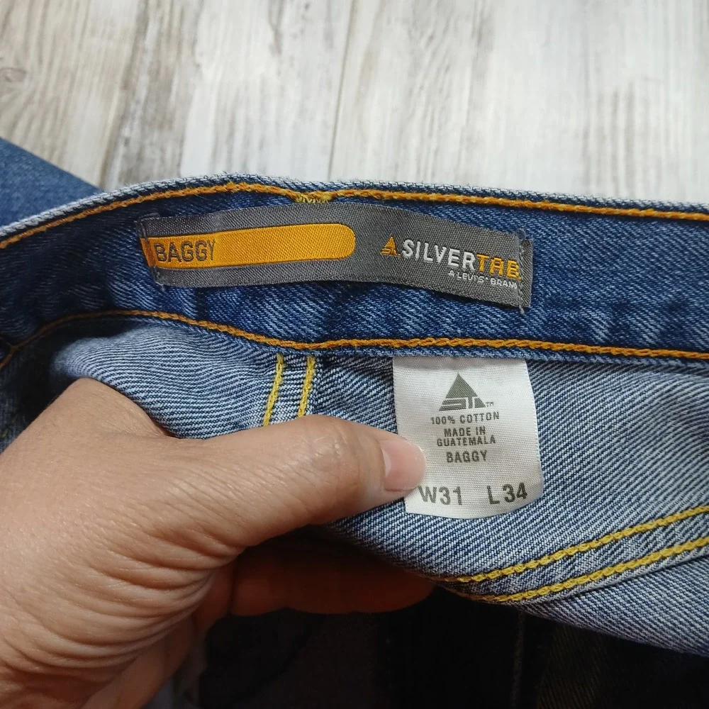 Levis SilverTab Baggy Jeans Mens 31x34 Blue Denim Vintage 2004 44599-0836